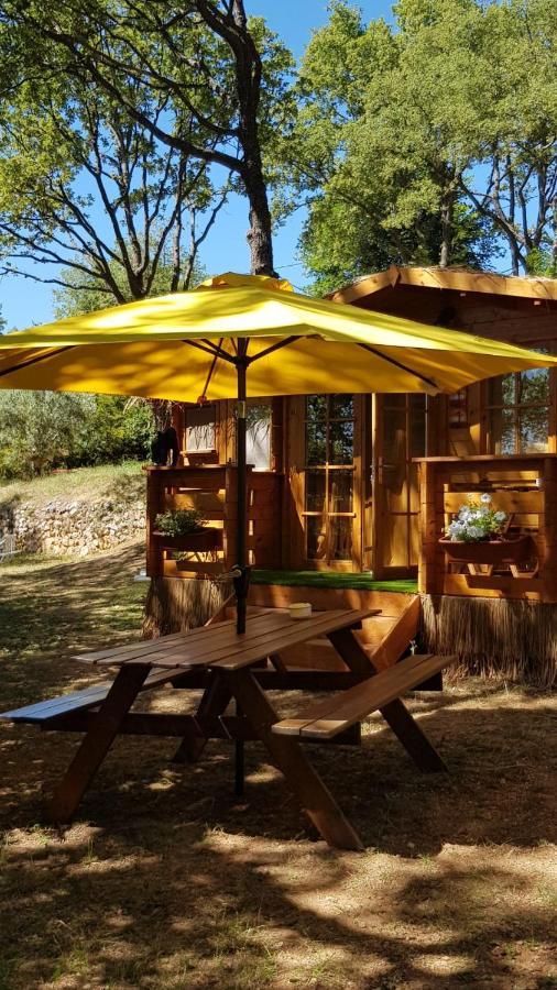 La Lyalis Bed & Breakfast Егин Екстериор снимка