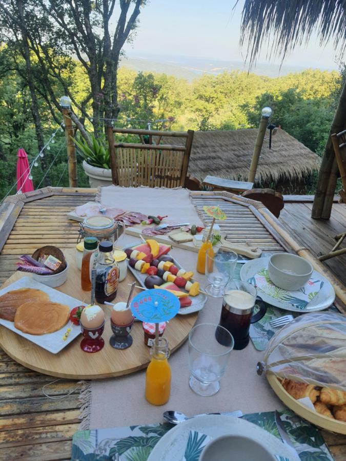 La Lyalis Bed & Breakfast Егин Екстериор снимка